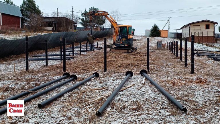 Фото свайного фундамента. Крутим сваи для фундамента